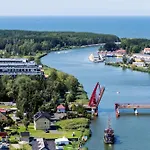 Appartement Azalia Marina Basen & Epapartamenty *