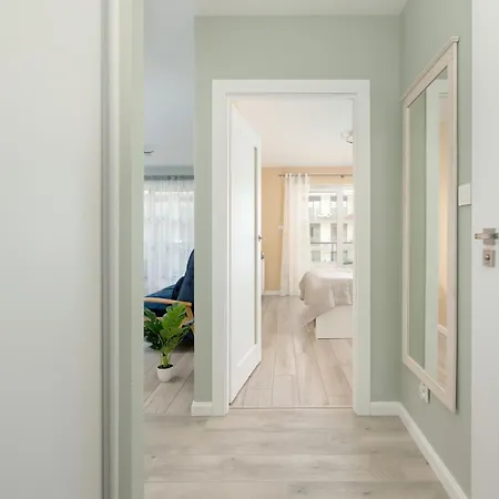 Azalia Marina Basen & Epapartamenty *