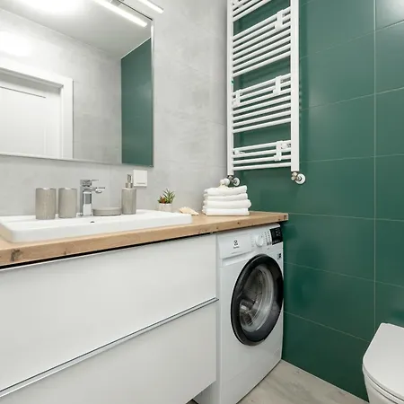 Azalia Marina Basen&spa Epapartamenty