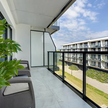 Azalia Marina Basen & Epapartamenty Dziwnów