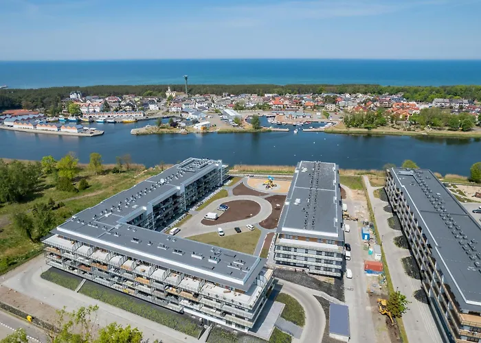 Azalia Marina Basen & Epapartamenty *