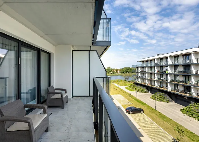 Διαμέρισμα Azalia Marina Basen & Epapartamenty